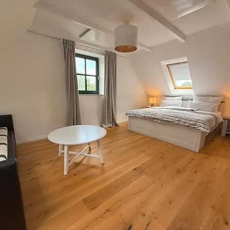 Ferienunterkunft Im Naturerlebnispark Muehlenhagen *